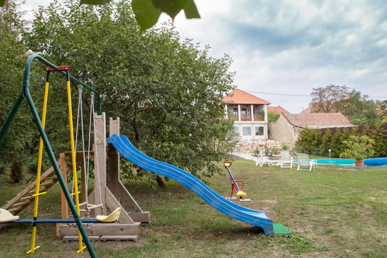 Tokaj Hill Panorama Guesthouse Szerencs Ngoại thất bức ảnh